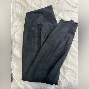 Lululemon size 12 formal pants